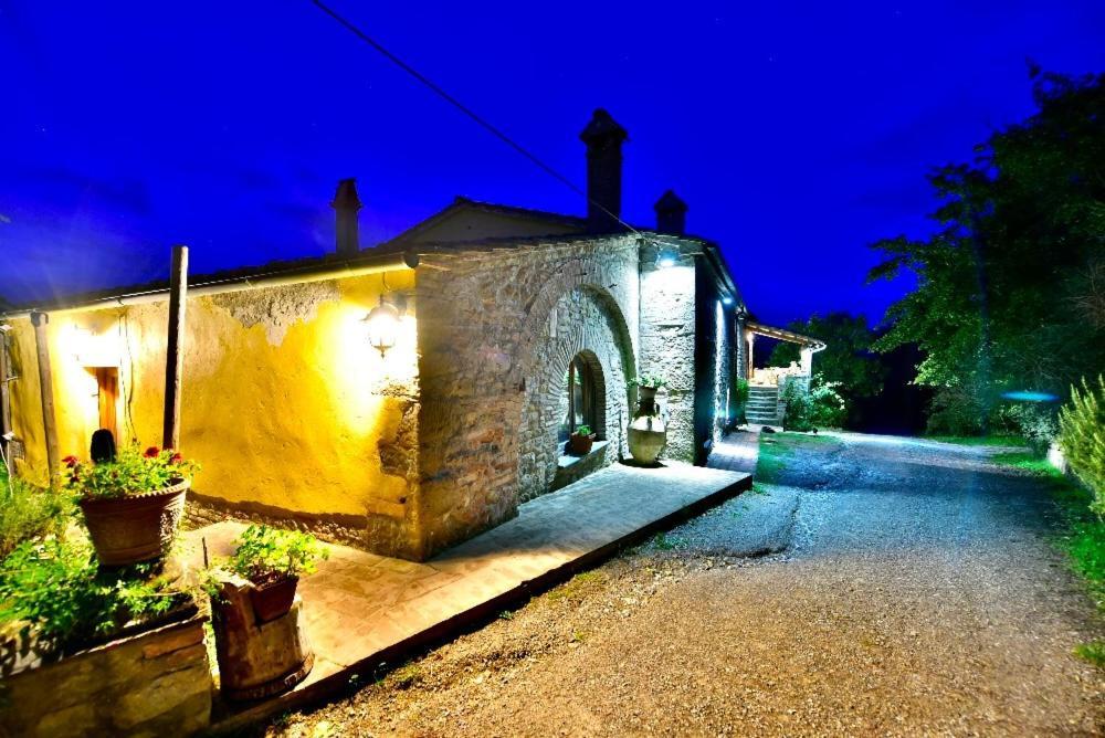 Agriturismo Corvaia Радикофани Екстериор снимка