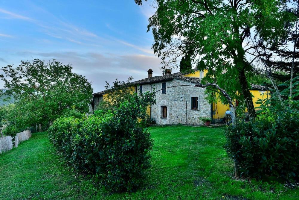 Agriturismo Corvaia Радикофани Екстериор снимка